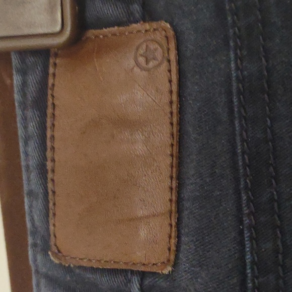 Converse One Star Navy Blue Blue jeans in a Size 2. Fits more like a Size 0/00 - Picture 12 of 16